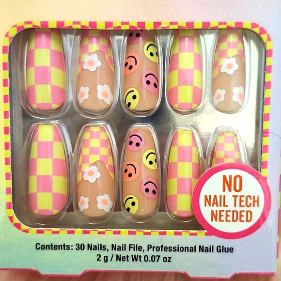 Brand New 3CT BUNDLE SALON PERFECT MODERN NOSTALGIA FALSE NAILS-M/L - Picture 4 of 5